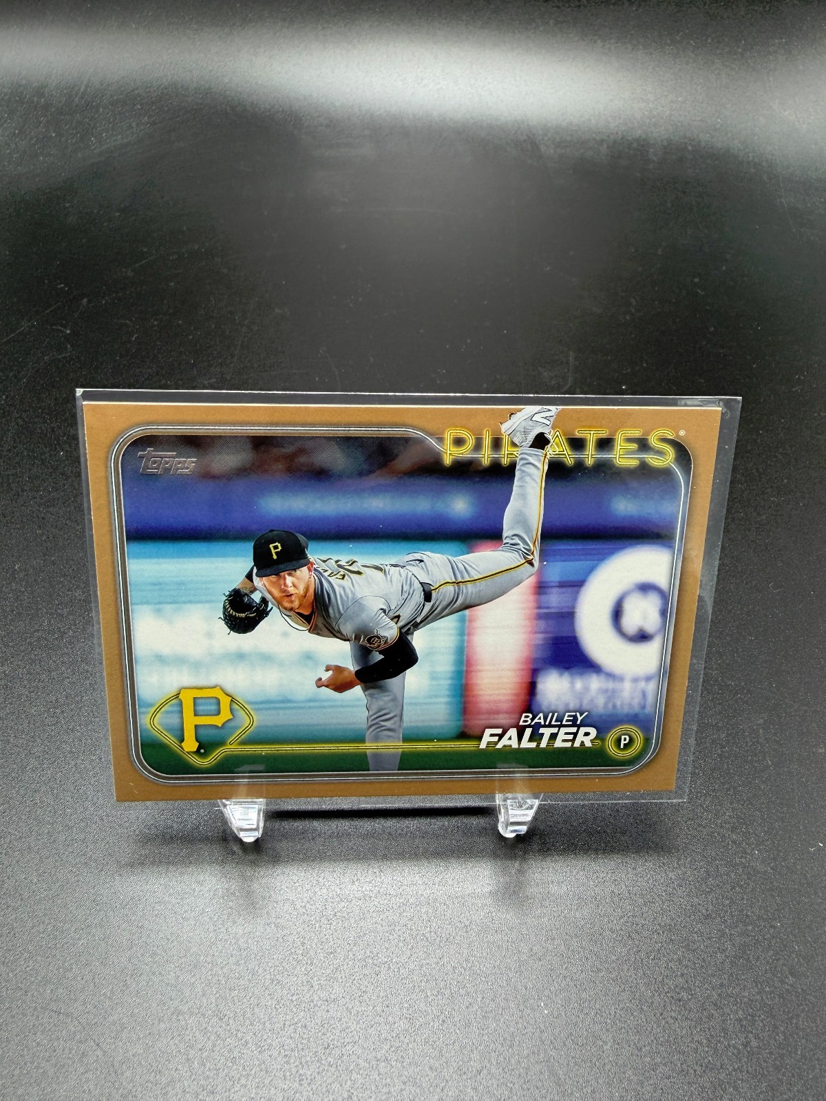 Bailey Falter /2024 Gold - 2024 Topps Update Series #US209 Pirates Parallel