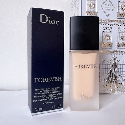 Dior Forever No Transfer 24H High Perfection Matte Foundation in 0,5N