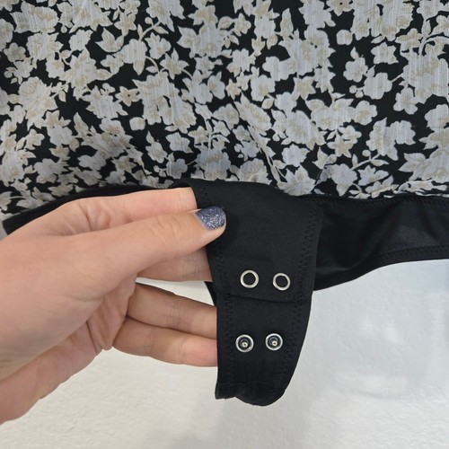 Abercrombie & Fitch Damen XS Blumen Langarm V-Ausschnitt transparent Body schwarz - Bild 2 von 7
