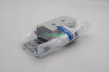 1PC NEW FOR SMC Solenoid valve VQ7-6-FG-S-3NR