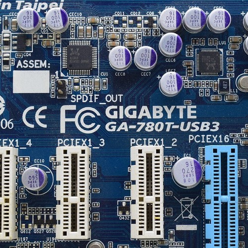 GIGABYTE GA-780T-USB3 Motherboard ATX AMD 760G/SB710 AM3+ DDR3 SATA2 SPDIF Audio - Picture 7 of 9