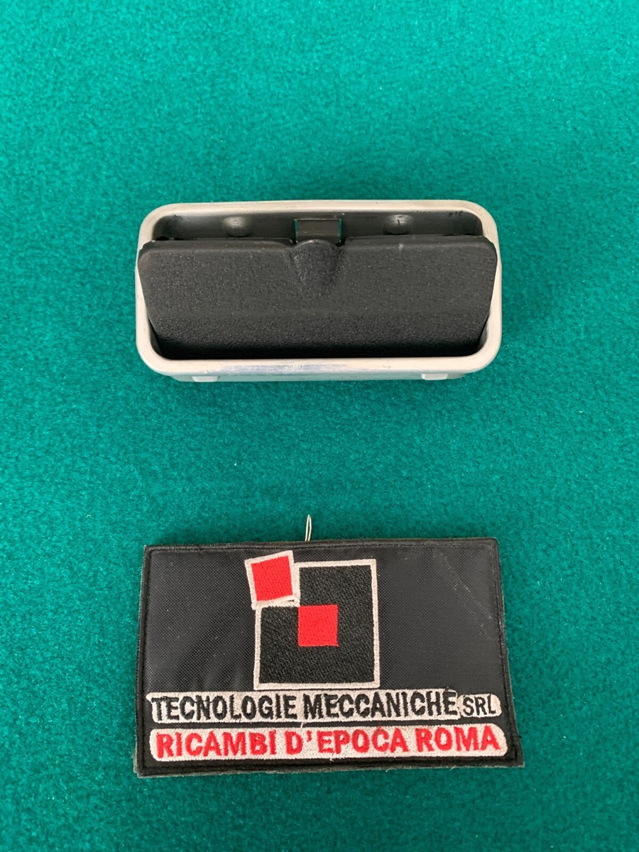 Posacenere Auto Con Luce LED - 2 Pezzi, Sigillato, Ignifugo, Grande Capacit&agrave;