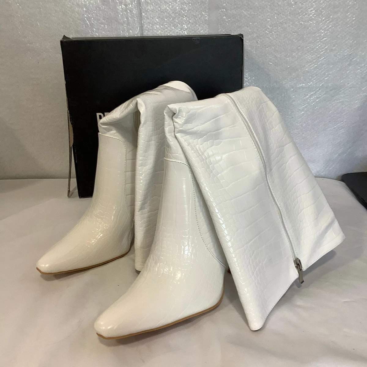 Pretty little top thing white boots