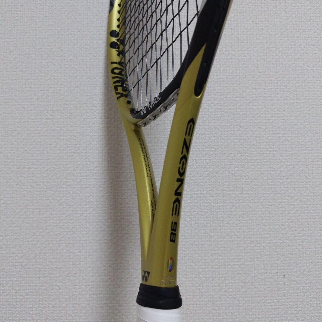 Yonex Ezone 98 4 1/4 G2 Naomi Osaka Limited Edition Gold Yonex Ezone 98 4 1/4 G2 Naomi Osaka Limited Edition Gold