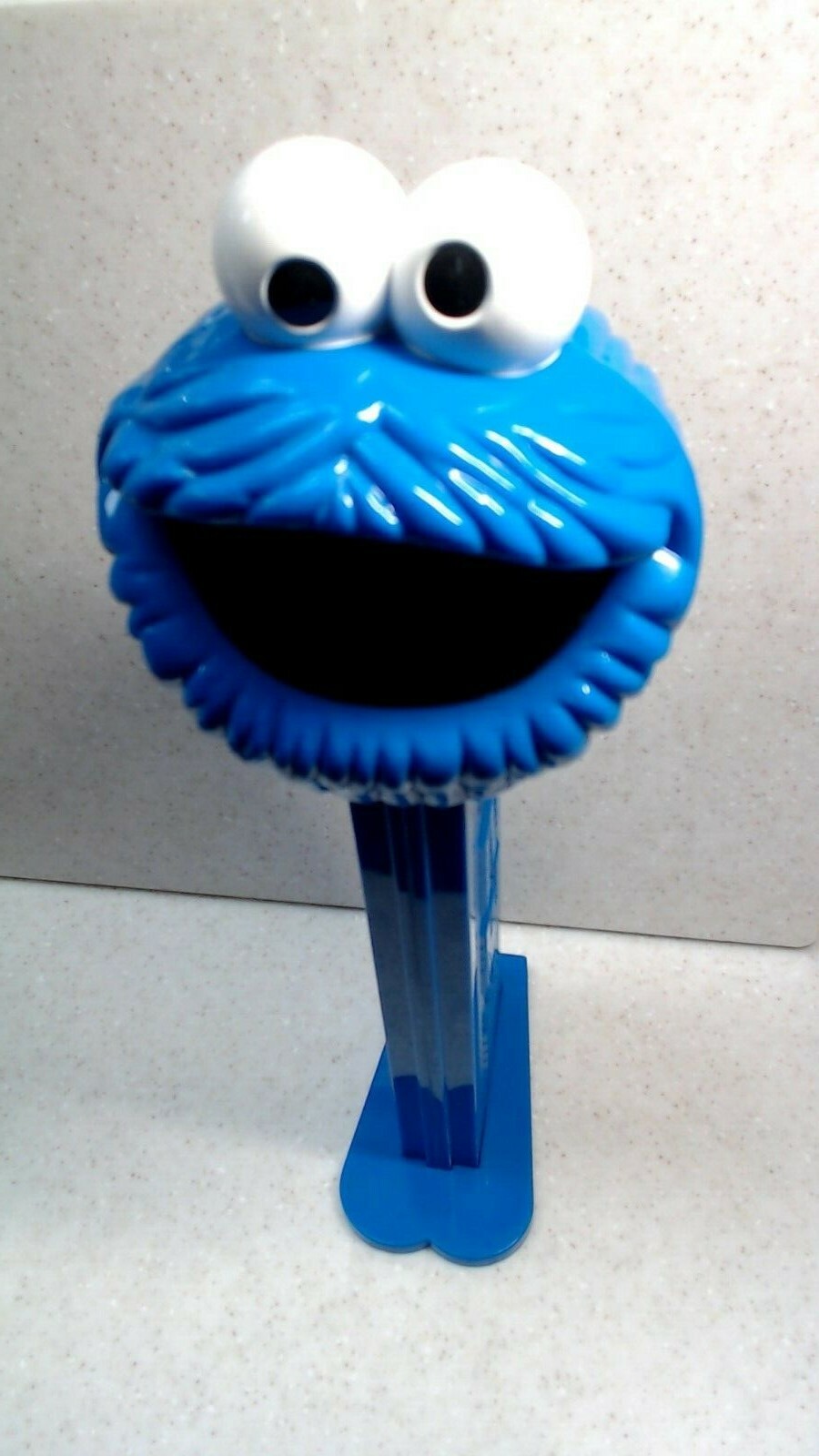Giant 1ft Pez Cookie Monster Musical Candy Roll Dispenser