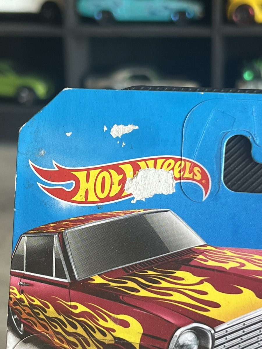 HOT WHEELS SUPER TREASURE HUNT '63 CHEVY II Short Card | eBay