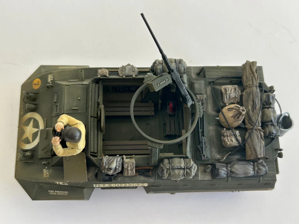 Tamiya 1/35 35234 U.S. M20 autoblindo + figurino - Immagine 2 di 4