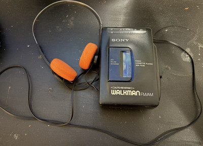 Sony WM-FX303 Walkman AM/FM Radio Cassette Player Auto Reverse