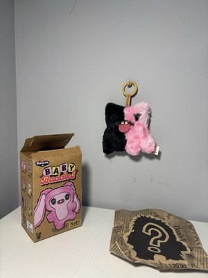 Fuggler x Baby Baddies Schlüsselanhänger Taschenanhänger Stofftier breite Augen seltsam