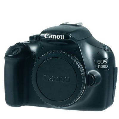 Canon EOS 1100 D. DSLR, 19.376 Auslösungen, eingeb. Blitz, Fachhändler (S0457)