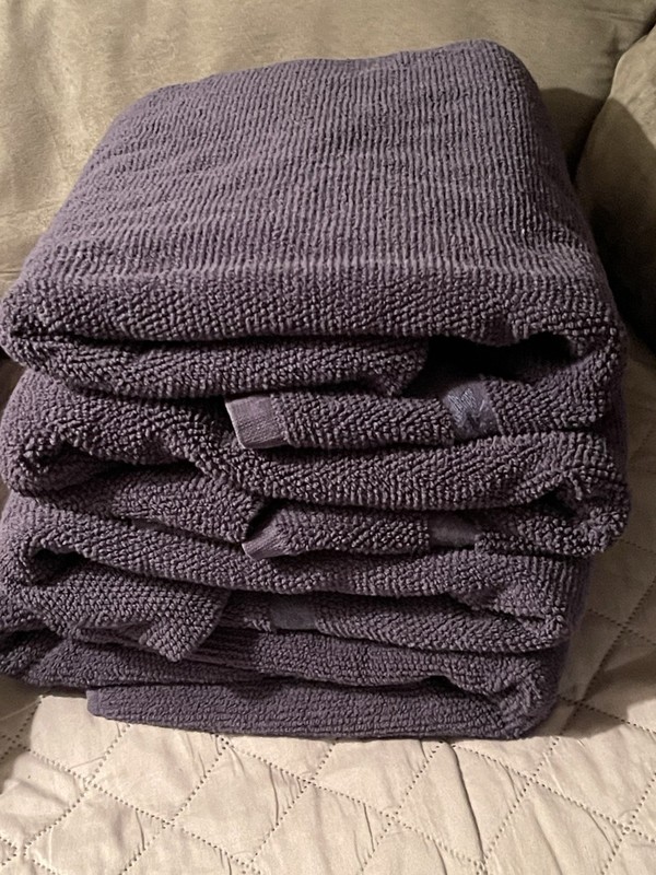 4 Pendleton Bath Towels Navy Blue  Sculpted Aztec/ Cotton/ 54" x 28" Bathroom