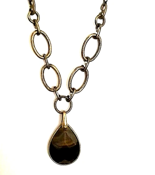 Avon Imitación Lg Pera Ojo de Tigre Largo Ajustable Collar Colgante Pendiente Conjunto de Regalo Nuevo en Caja Foto 4 de 4