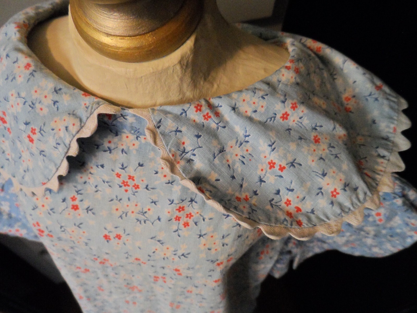 VINTAGE! BLUE FLORAL PRINT Prairie STYLE FULL Len… - image 5