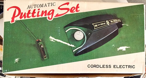 Vintage Automatic Golf Putting Set Made In Japan Uses 2 C Batteries