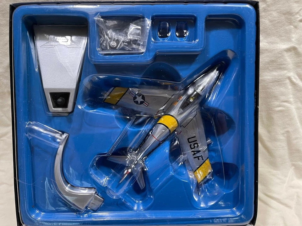 Corgi 1:72 Diecast F-86F Sabre Maj. John Glenn, USMC - Image 2 of 2