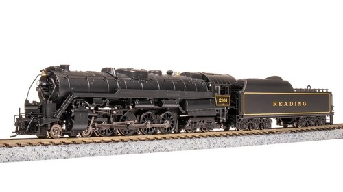 Broadway Limited 7401 N RDG T1 4-8-4 Steam Loco - Sound/DC/DCC, Smoke #2108 - Picture 7 of 9
