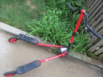 ワイフリッカーF3 Y FLIKER F3 3-Wheel Fun Red WIGGLE/Kick KIDS' Children's
