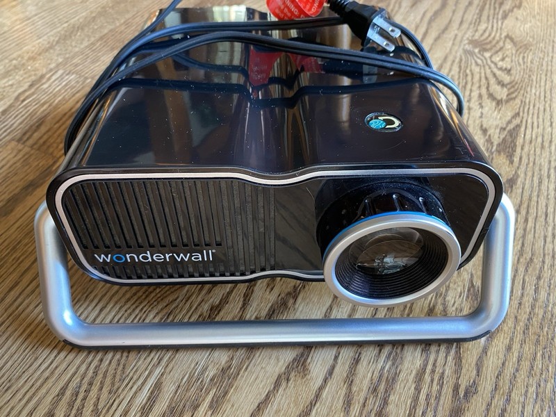 Wonderwall Projector Entertainment (parts)