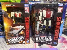 Hasbro Transformers Kingdom War for Cybertron Siege Red Alert - Wheeljack