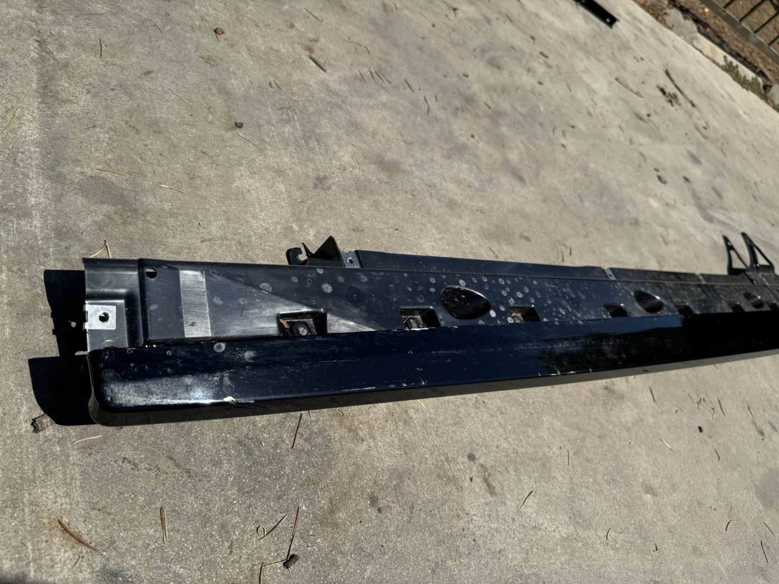 OEM 21-24 Bentley Bentayga Right Side Side Skirt Rocker Molding Panel 36A853754A