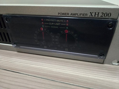 YAMAHA XH200 Power Amplifier