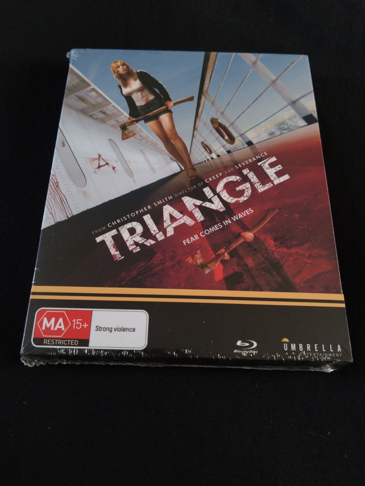 TRIANGLE - Limited Edition Blu Ray