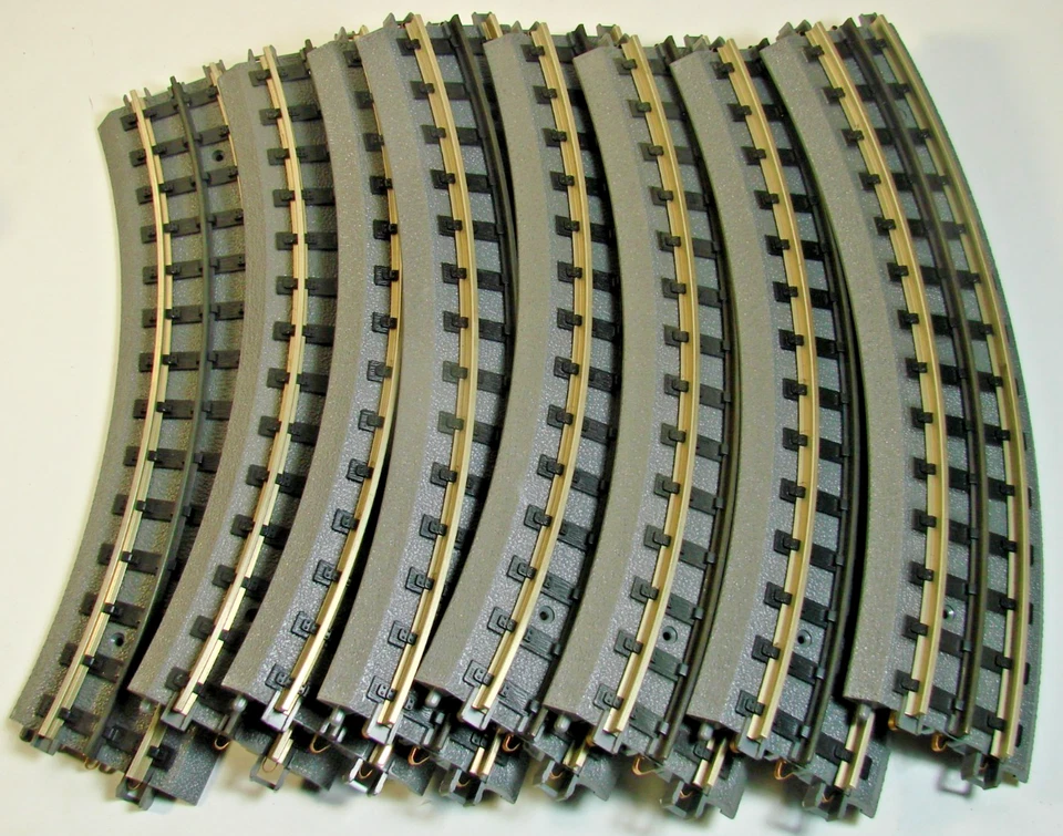 MTH 031 Real Trax Curve Track Solid Rail 8 Brand New Pieces Full Circle 40-1002 - Image 2 of 4