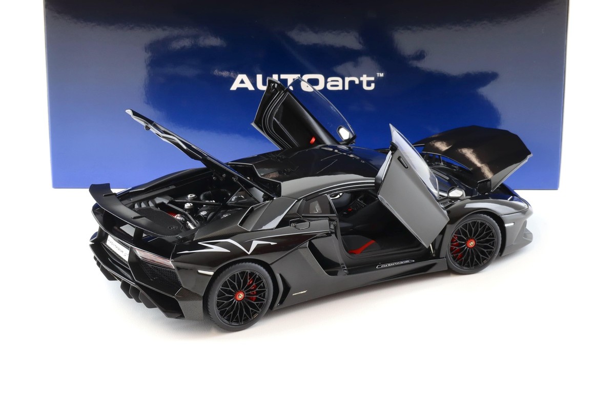 AUTOart Lamborghini Aventador LP750-4 SV 1/18 Scale Car Toy