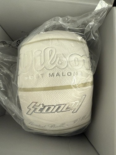 Post Malone x Wilson "White Iverson" Anniversary Basketball Limited /300 - Picture 4 of 4