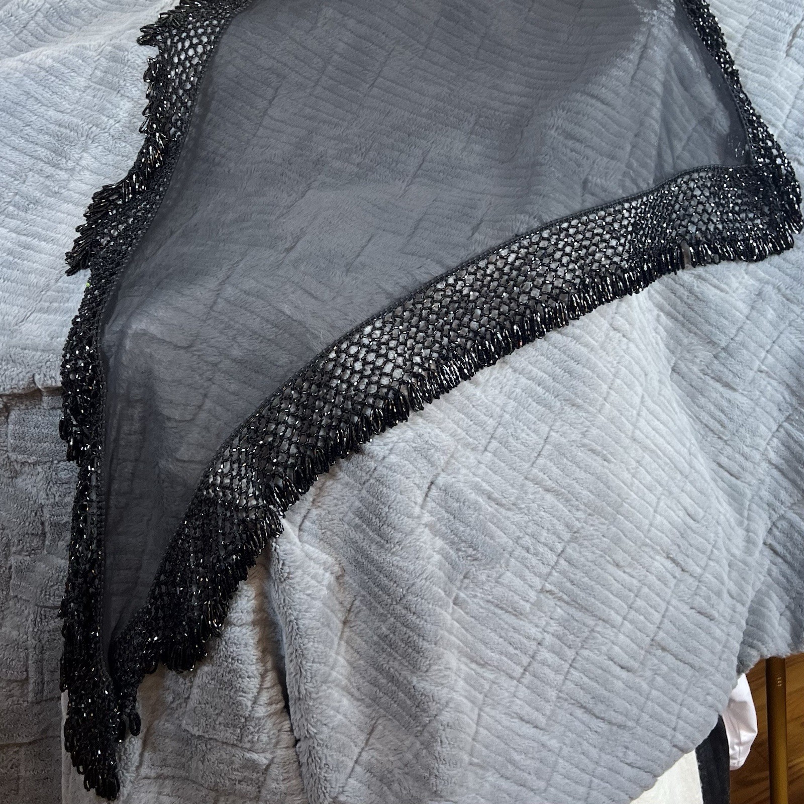 Sheer w/ 3” Beaded Border Triangular Wrap/Shawl S… - image 9