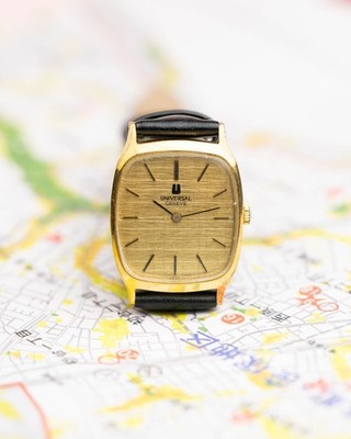 Vintage Universal Geneve Cushion Case Linen Dial Ultra Thin Men's Watch