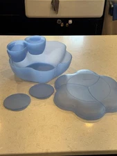 Vintage Tupperware Chip And Dip Tray with 2 hang on bowls/covers 4624a Blue