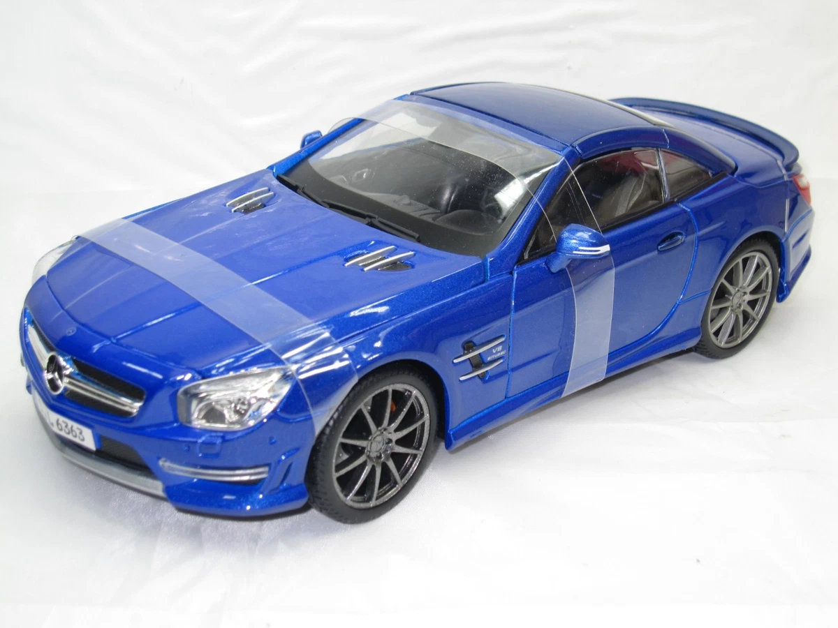 Maisto Mercedes-Benz 1:18 Scale Diecast Cars, Trucks & Vans for
