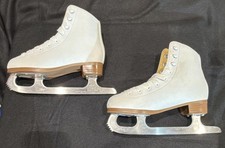 DBX Classic Youth Figure Ice Skates White Size 2 Vinyl Lace DSG-6Y927OZR