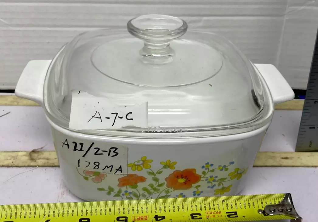 Corningware top 1.5 qt