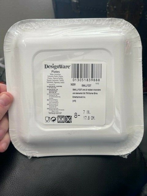 Smallfoot Movie Warner Yeti Bigfoot Kids Birthday Party 7" Square Dessert Plates