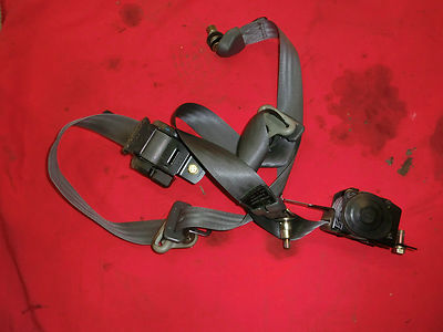 Sicherheitsgurte vorne  Honda Shuttle RA1 & RA3 Bj. 1995-2001