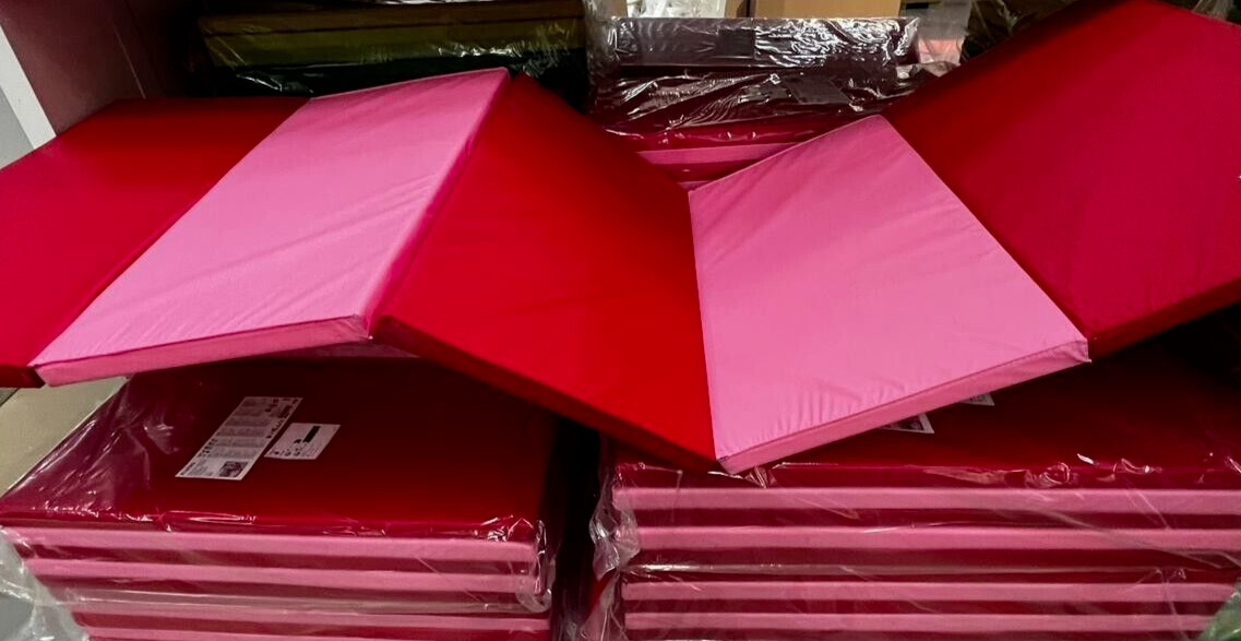 IKEA PLUFSIG Gymnastikmatte faltbar rosa-rot 78x185 Kinderturn/Sport/Spielmatte*