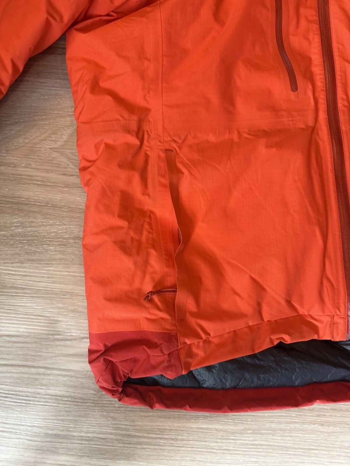 Arc'teryx Theta AR Gore-Tex Pro Primaloft Hooded Full Zip Jacket Men's M - product detail image 9