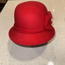 Market & Layne Red Hat With Flower (Red Hat Society)