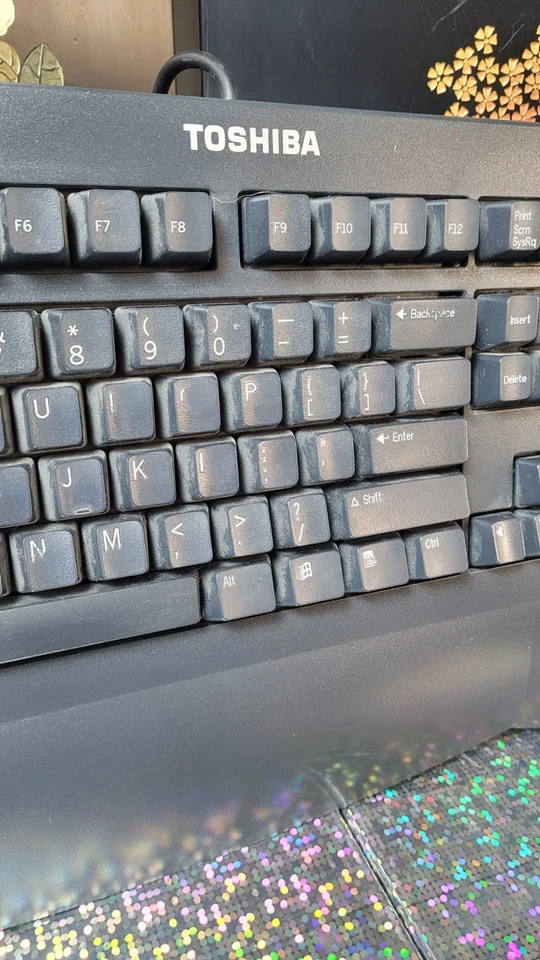 Toshiba J9643- 2 Vintage Black PS/2 Keyboard E06150US002-C Tested And Works Nice - Image 2 of 4