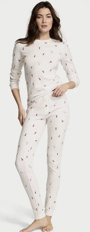 NEW W/TAGS ATTACHED Victoria’s Secret Thermal Long Pajama Set in White Skiers, M