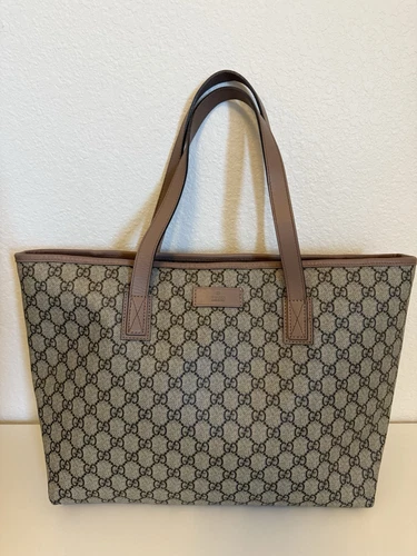 Sac cabas shopping GUCCI GG Supreme monogramme moyen zippé 211137 beige rose