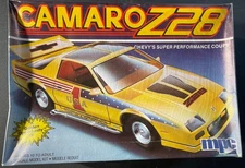 MPC Chevy Camaro Z28 IROC-Z 0747 1/25 FS NEW Model Kit ‘Sullys Hobbies’