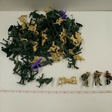 Lot Of 115 Army Men