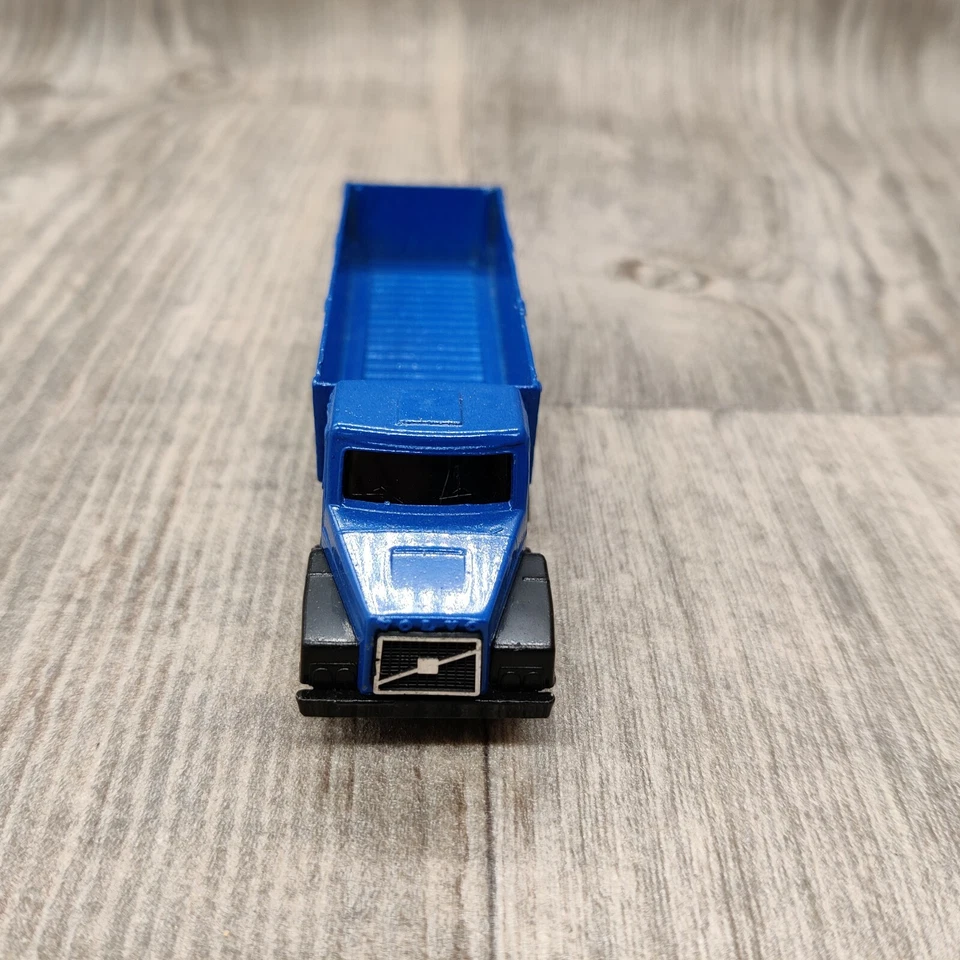 VOLVO EFI CABINA BLU 1:87 NUOVA SCATOLA MADE IN HOLLAND - Immagine 3 di 4