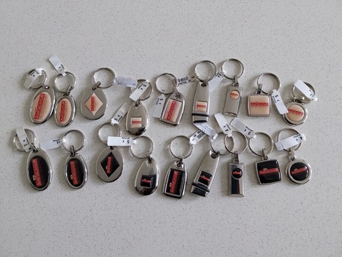 Série complet de porte-clés neuves prix d'achat à plus de 85 euros.