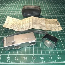 MINOLTA 16 Miniature  Spy  CAMERA w FLASH & T...