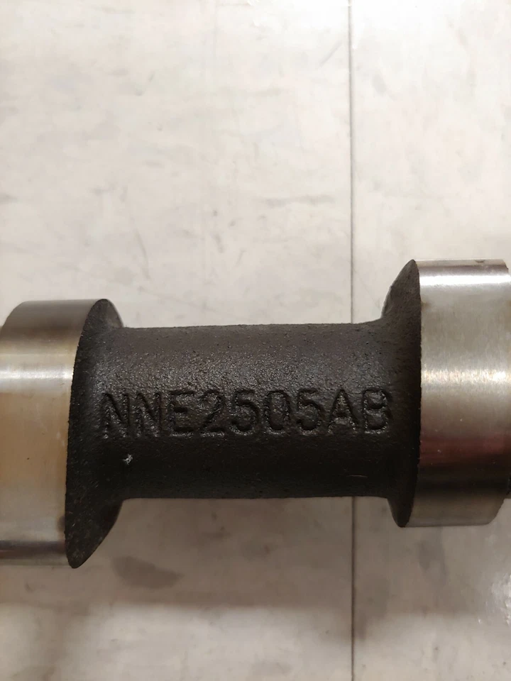 Árbol de levas de escape lateral izquierdo Jaguar XJ8 XK8 1998-03 Vanden Plas 4,0 L NNE2505AB Foto 2 de 4