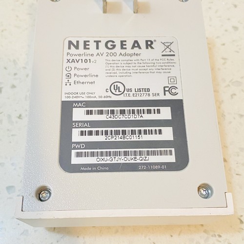 NETGEAR POWERLINE AV 200 ETHERNET ADAPTER XAV101 - Uses Home Wiring for Network - Picture 7 of 10